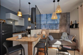 Beautiful apartment with terraceair conditioned-beautifully decorated #K6